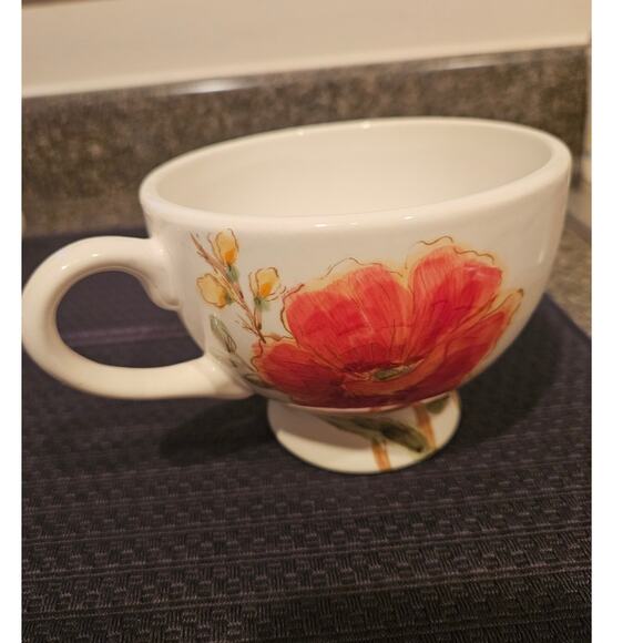 Maxcera Pedestal Mugs Cups Set of 4 Ceramic NEW "Summer Mum Floral" 14 oz Poppy - Picture 1 of 9